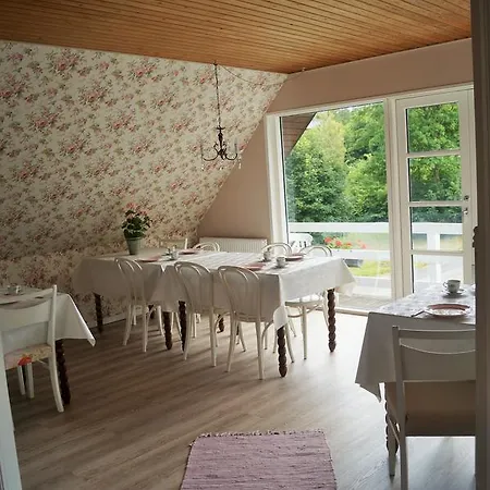 Fuglso Bed & Breakfast Knebel